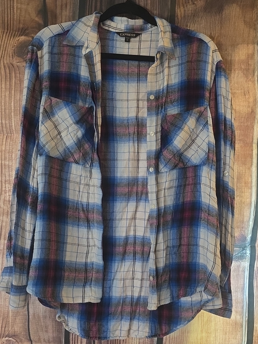 Express Women S/P Plaid Button-Down Shirt in Blue, Cream & Black
